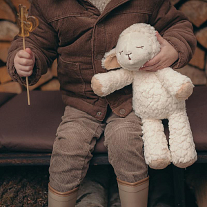 Мягкая игрушка Mrs. Ertha "Овечка Mrs. Polly", кремовая, 31 см